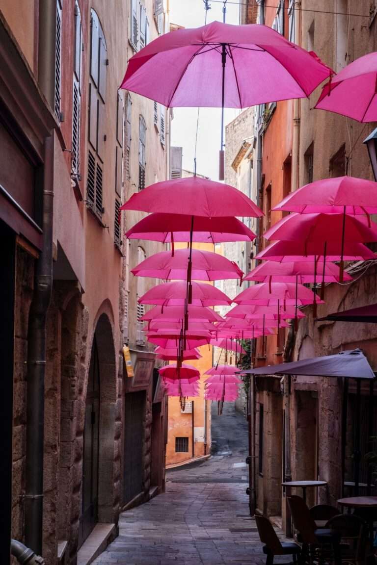 Foto bunte Schirme in Grasse (Provence)