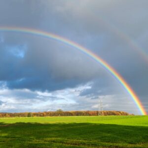 Landschaftsfoto doppelter Regenbogen im Taunus