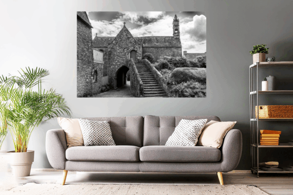 Wandbild - Kirche Vale.Croix in der Bretagne - schwarz-weiß
