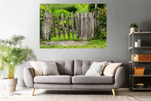 Wandbild - alter, malerischer Gartenzaun Locronan (Bretagne)