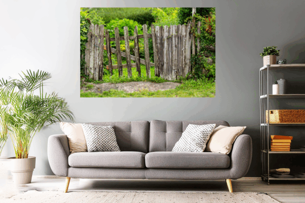 Wandbild - alter, malerischer Gartenzaun Locronan (Bretagne)
