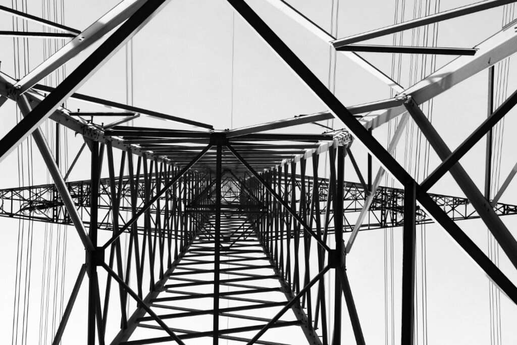 Minimalistische Fotografie | Strommast